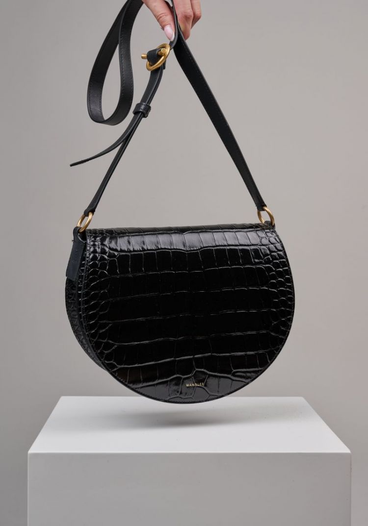  BLACK CROCO