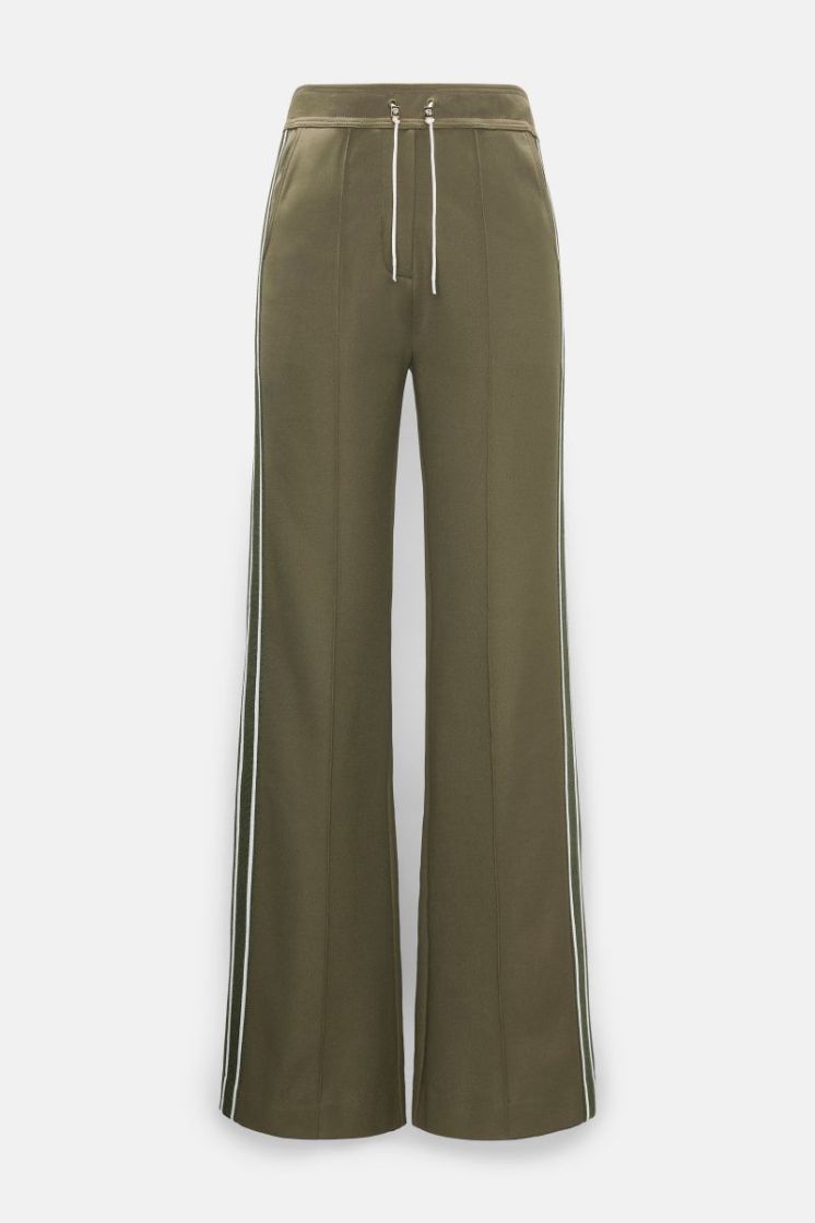  DARK OLIVE