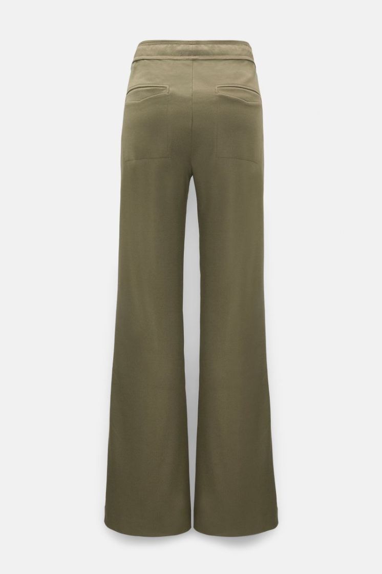  DARK OLIVE